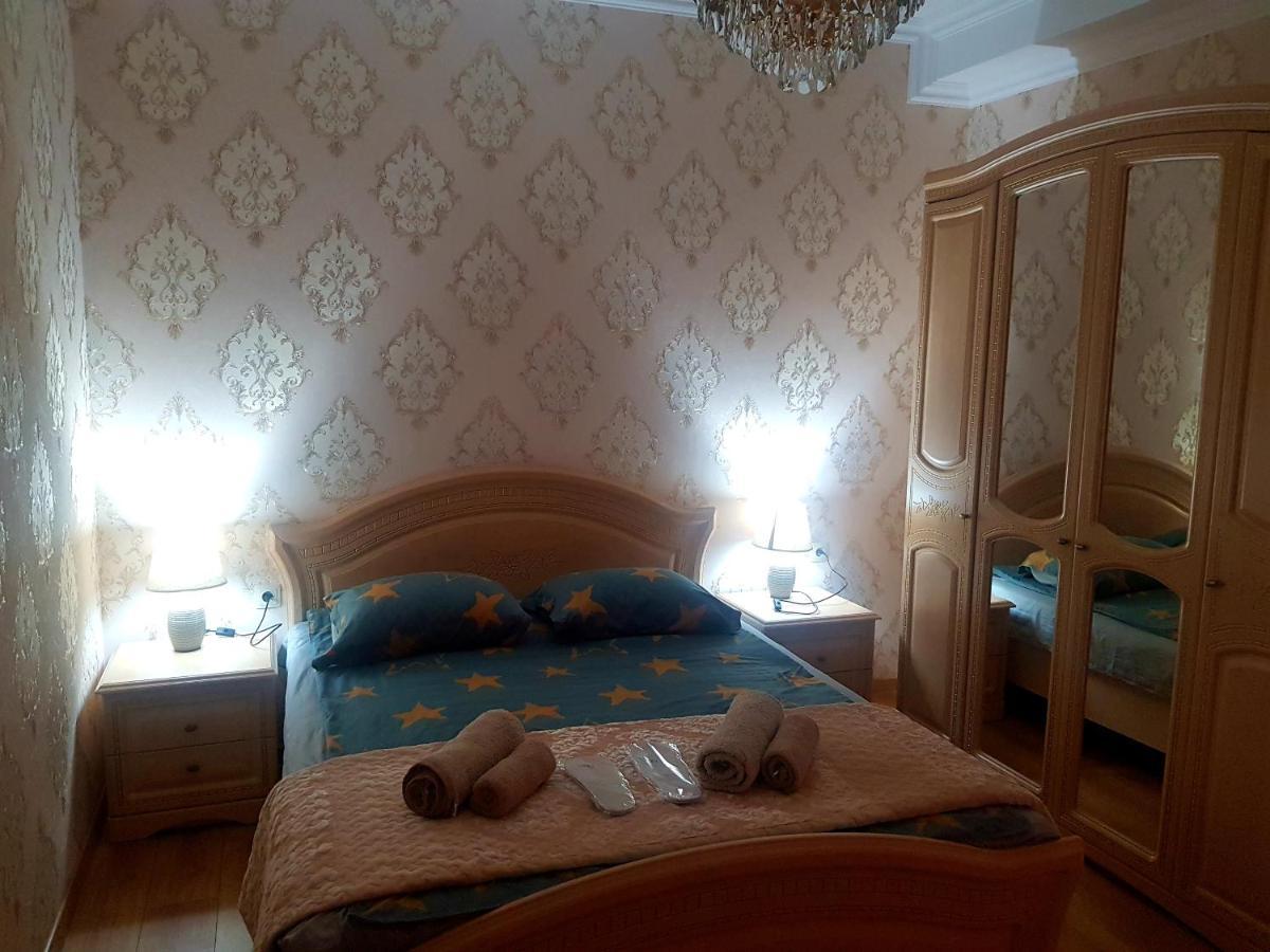 Central Star Kutaisi Bagian luar foto